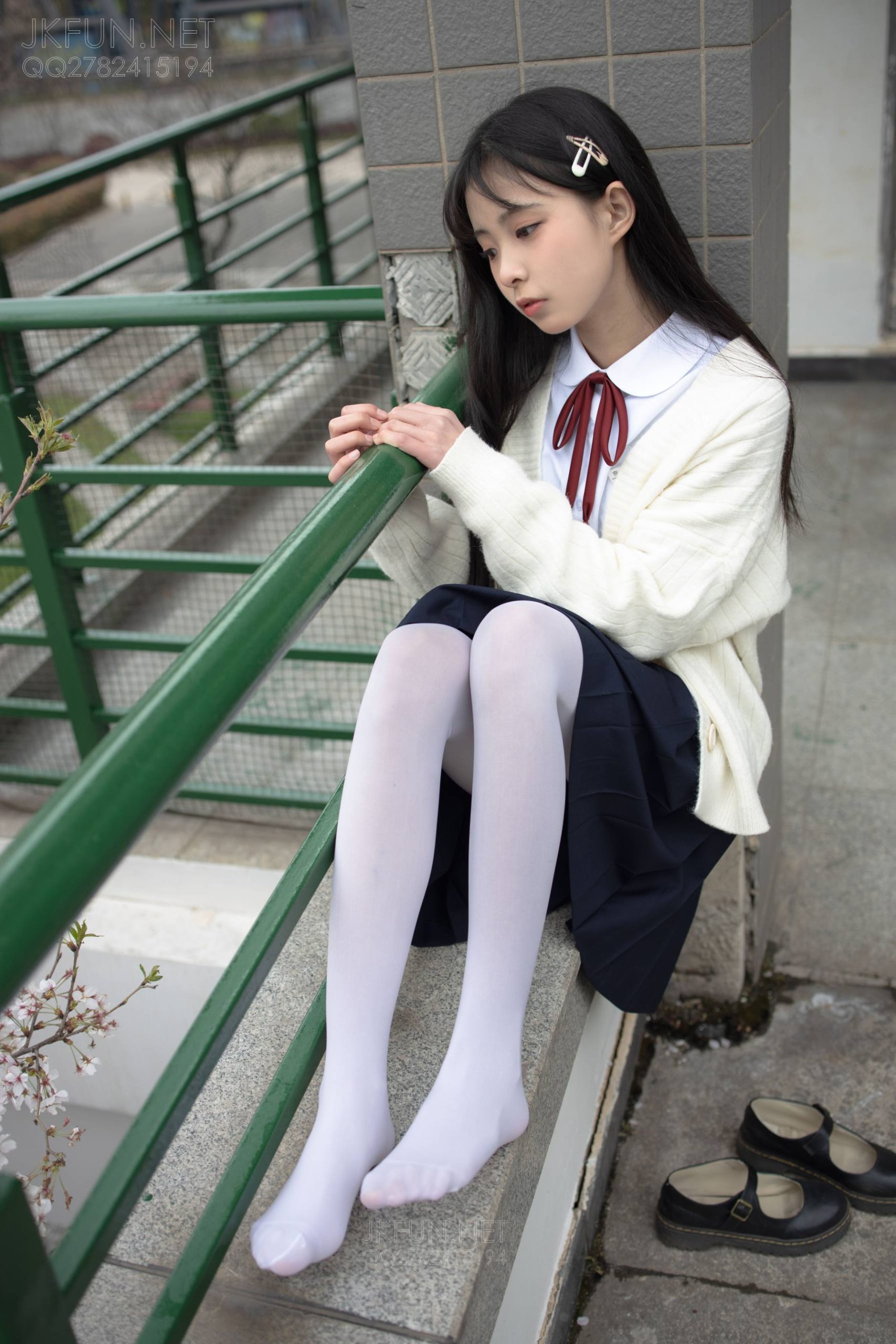 图片[5]-甜美可人的白丝姑娘【127P】20011-婷美图