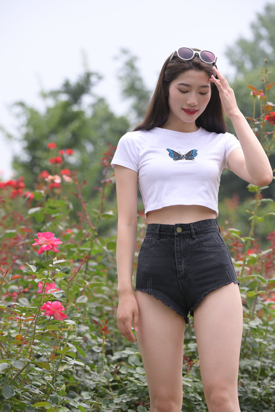 J1895 873P1V-25.6GB-婷美图