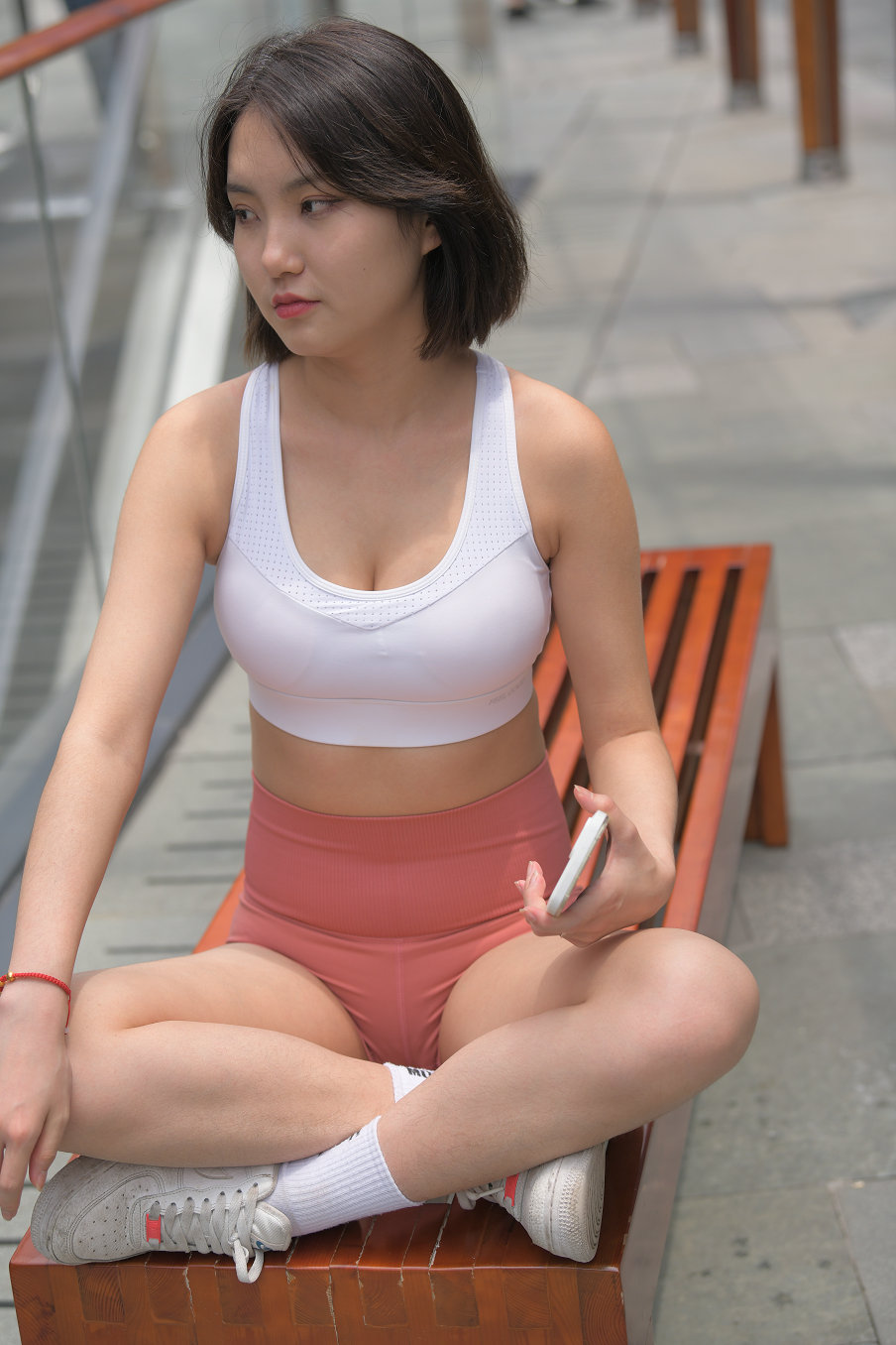 J2982 621P1V-21.5GB-婷美图