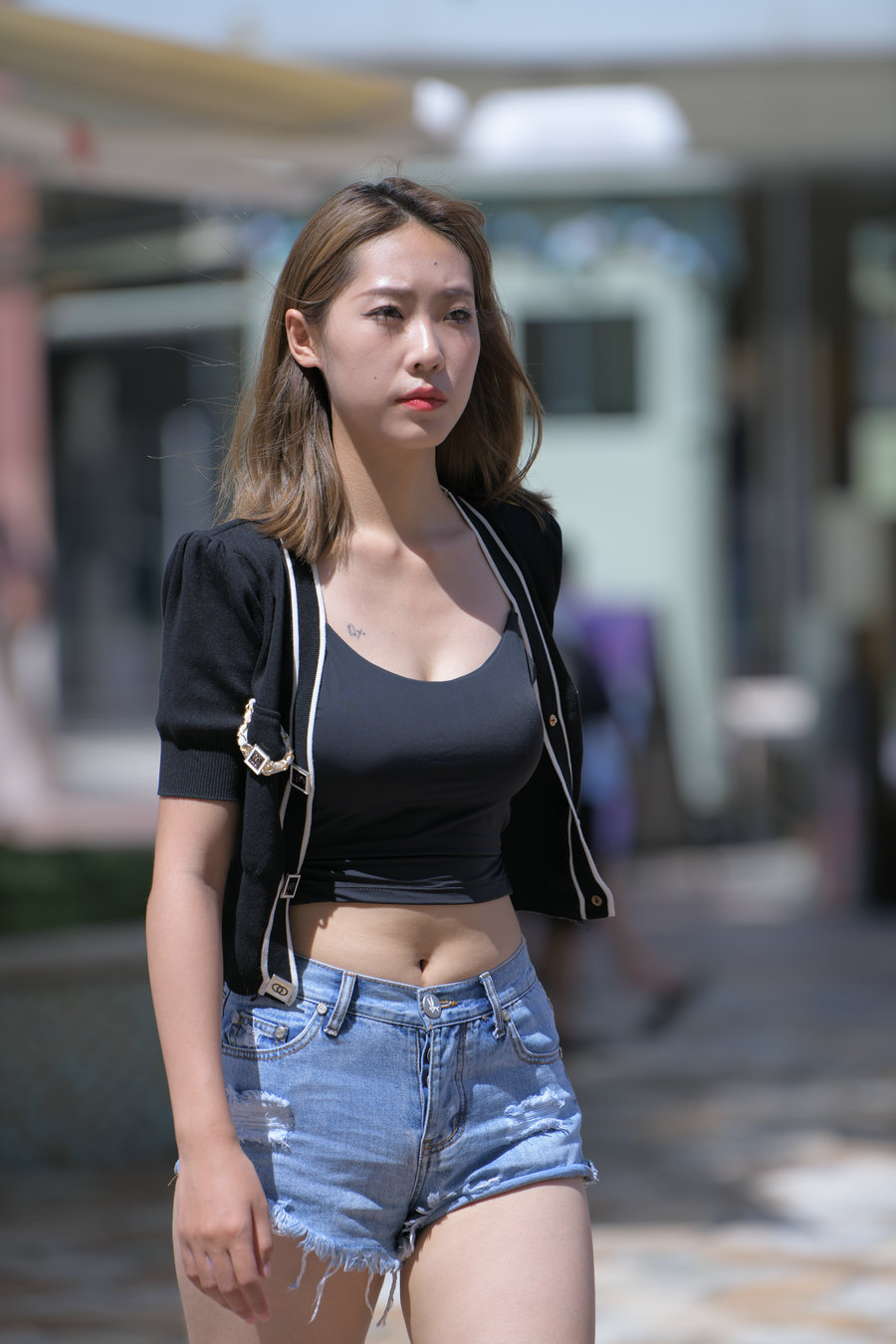 J3207 717P-15.4GB-婷美图
