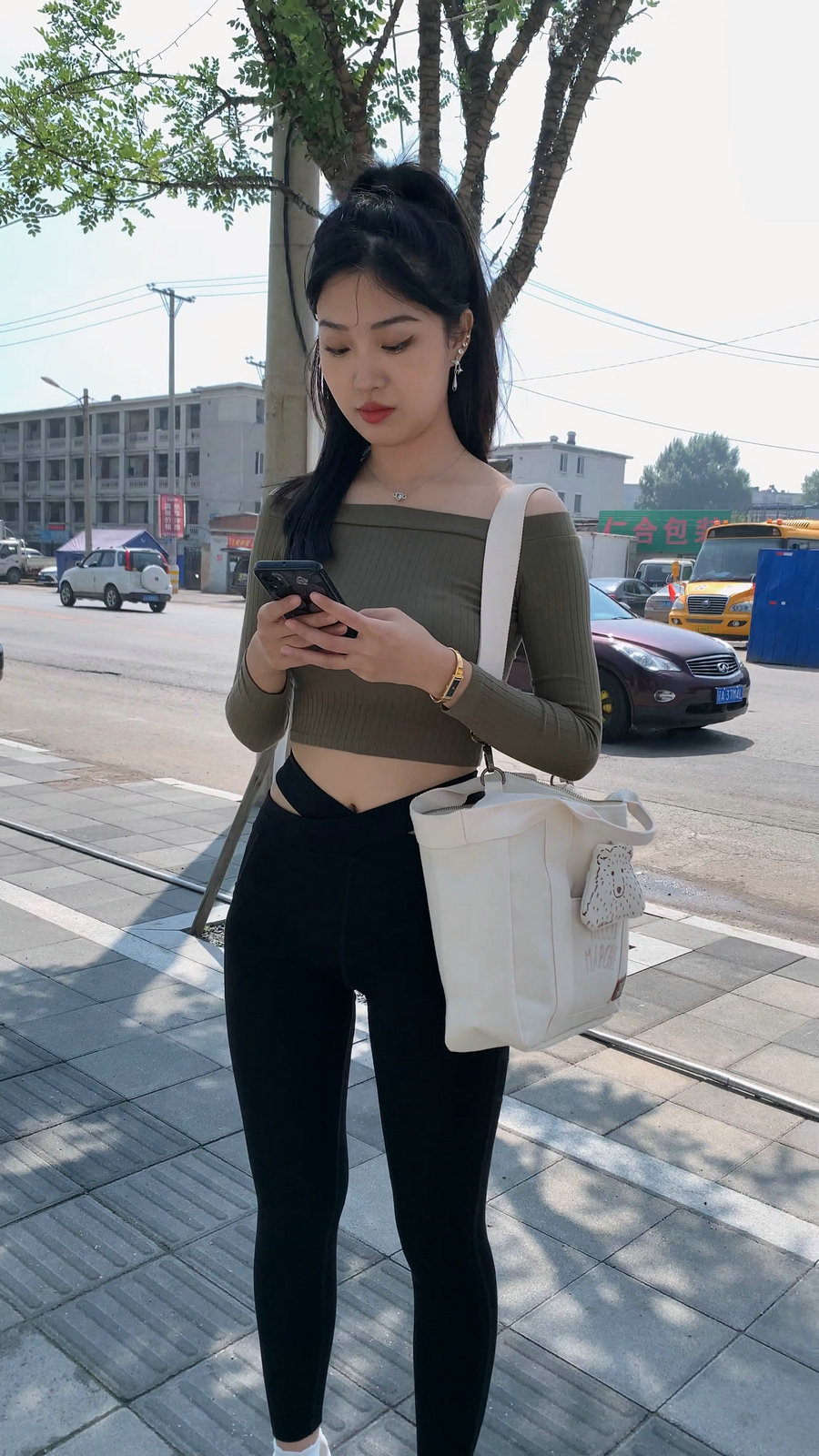 刚刚健身结束的高马尾瑜伽裤女孩J4111 MP4-8.97GB-婷美图