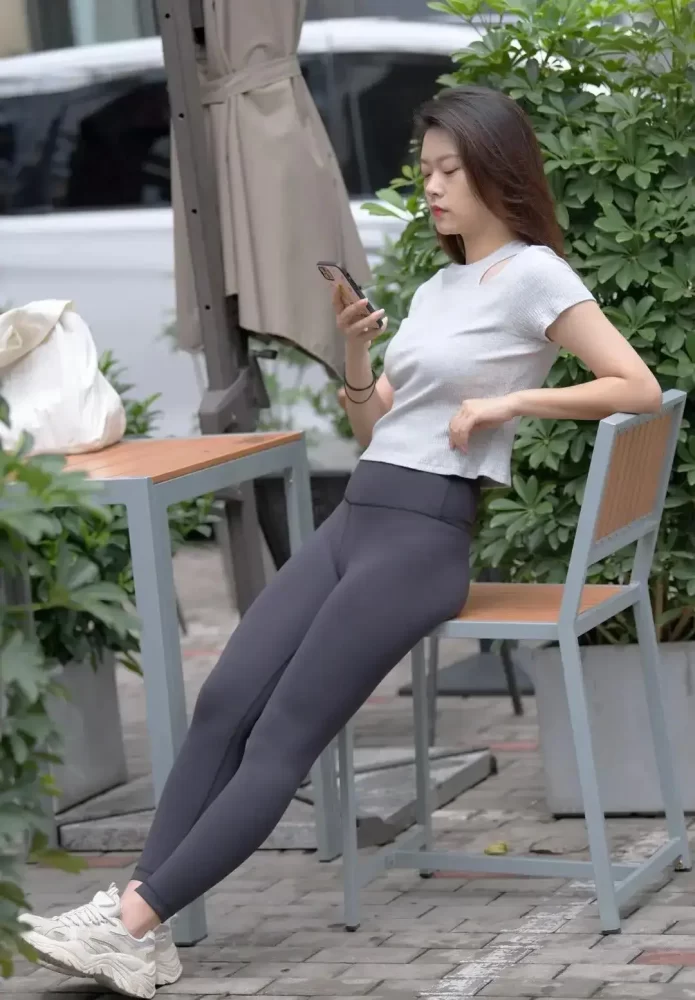图片[4]-黑色瑜伽裤靓丽女孩J2200 905P1V-30.5GB-婷美图