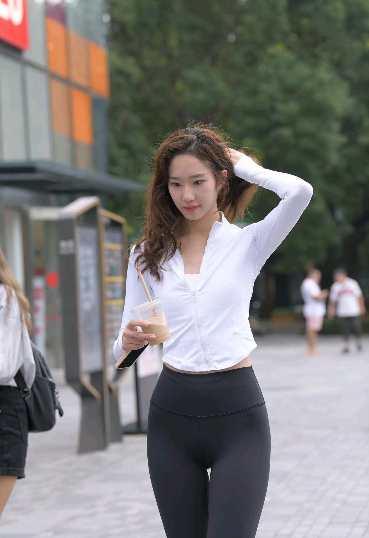 图片[5]-像刘亦菲的黑色瑜伽裤女孩J2237 340P1V-14.8GB-婷美图