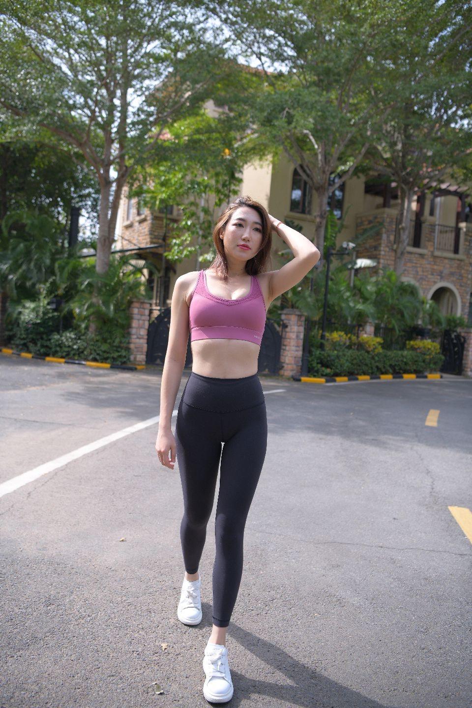 风情万种的瑜伽裤女人 J1531 375P5V-17.3GB-婷美图