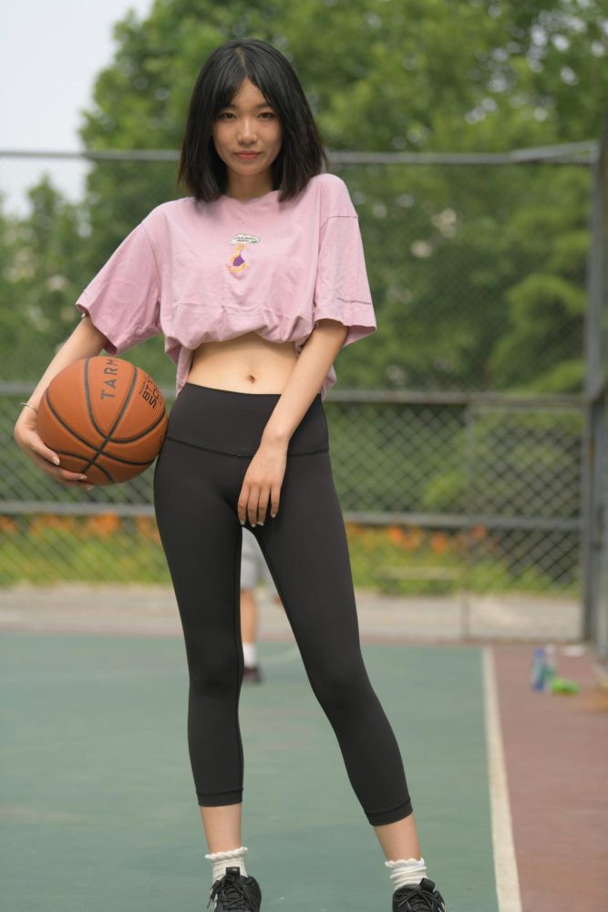 图片[4]-穿瑜伽裤打篮球的大三女孩J2198 463P1V-18.6GB-婷美图